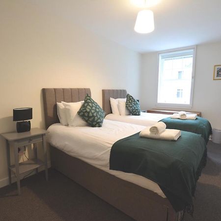The West Bow, Old Town Apartment Единбург Екстериор снимка