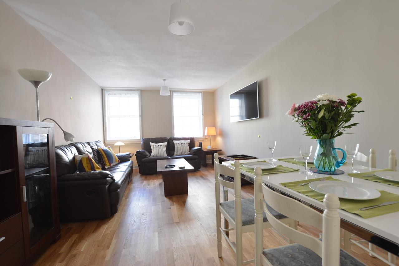 The West Bow, Old Town Apartment Единбург Екстериор снимка