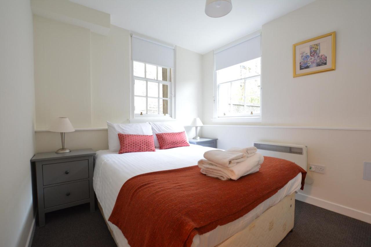 The West Bow, Old Town Apartment Единбург Екстериор снимка